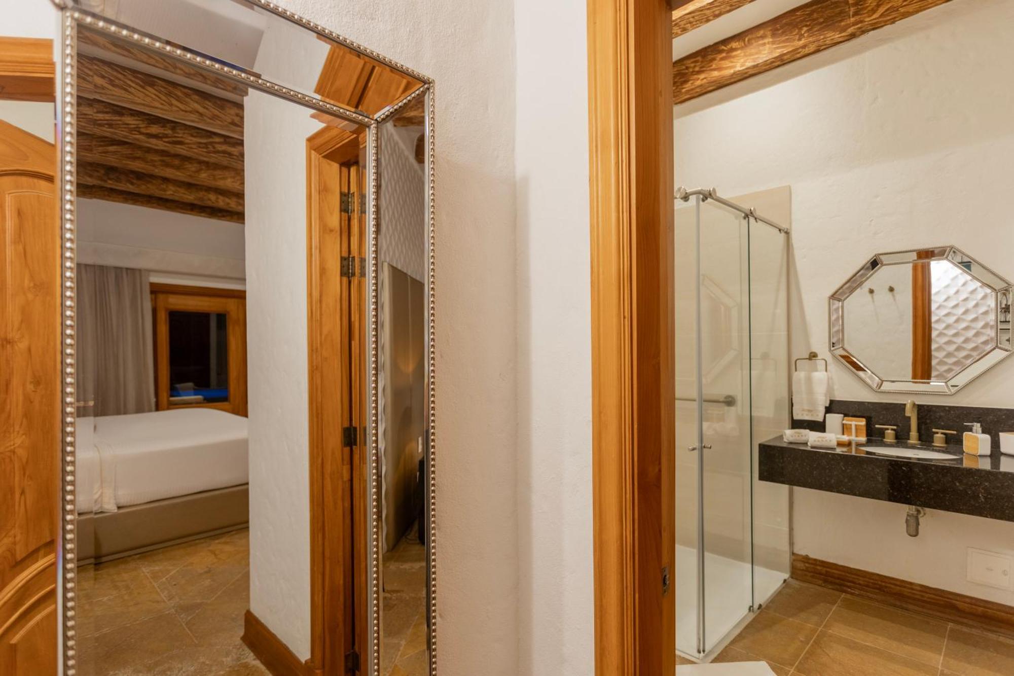 Visus Hotel Boutique & Spa بيريرا الغرفة الصورة